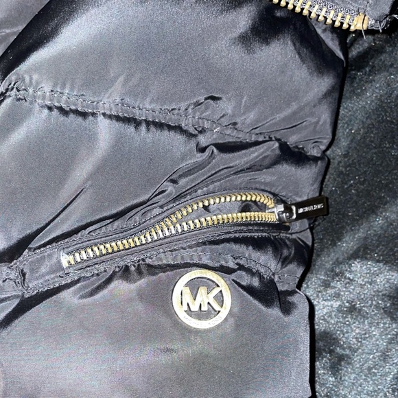 Women’s Michael Kors Winter Jacket - Picture 4 of 7